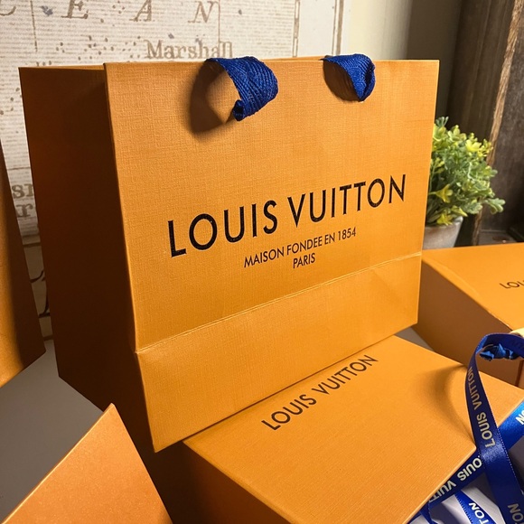 Vintage (Sha)Tribal/Lunar Phase Bracelet with Louis Vuitton Gift bag and box. - Picture 10 of 14